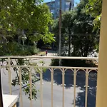 Cathedral شقة فارنا